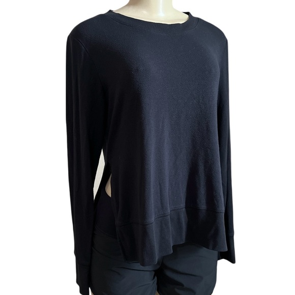 ALO Yoga Tops - Alo Yoga Women's Black Long Sleeve Top Size Medium